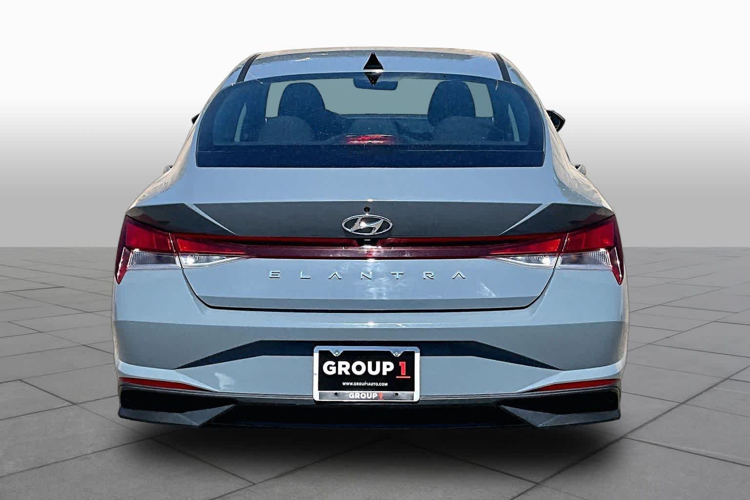 Used 2023 Electric Shadow Hyundai SEL image 5