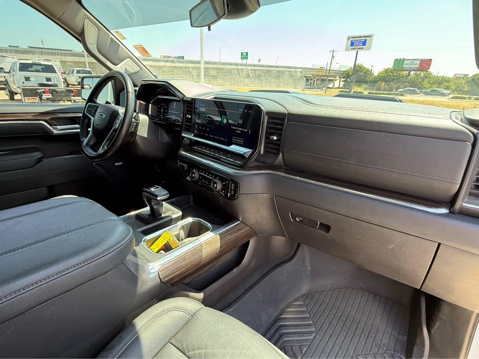 Used 2025 Summit White Chevrolet LT Trail Boss image 18