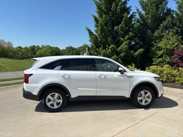 Used 2023 White Kia LX image 6
