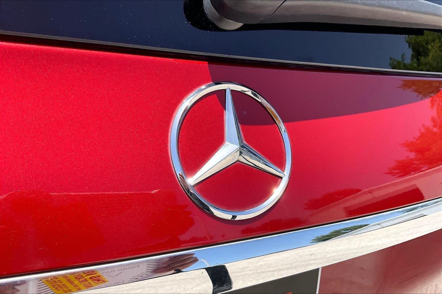 Used 2020 designo Cardinal Red Metallic Mercedes-Benz GLS 450 image 31
