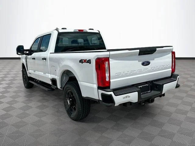New 2026 Oxford White Ford XL image 4