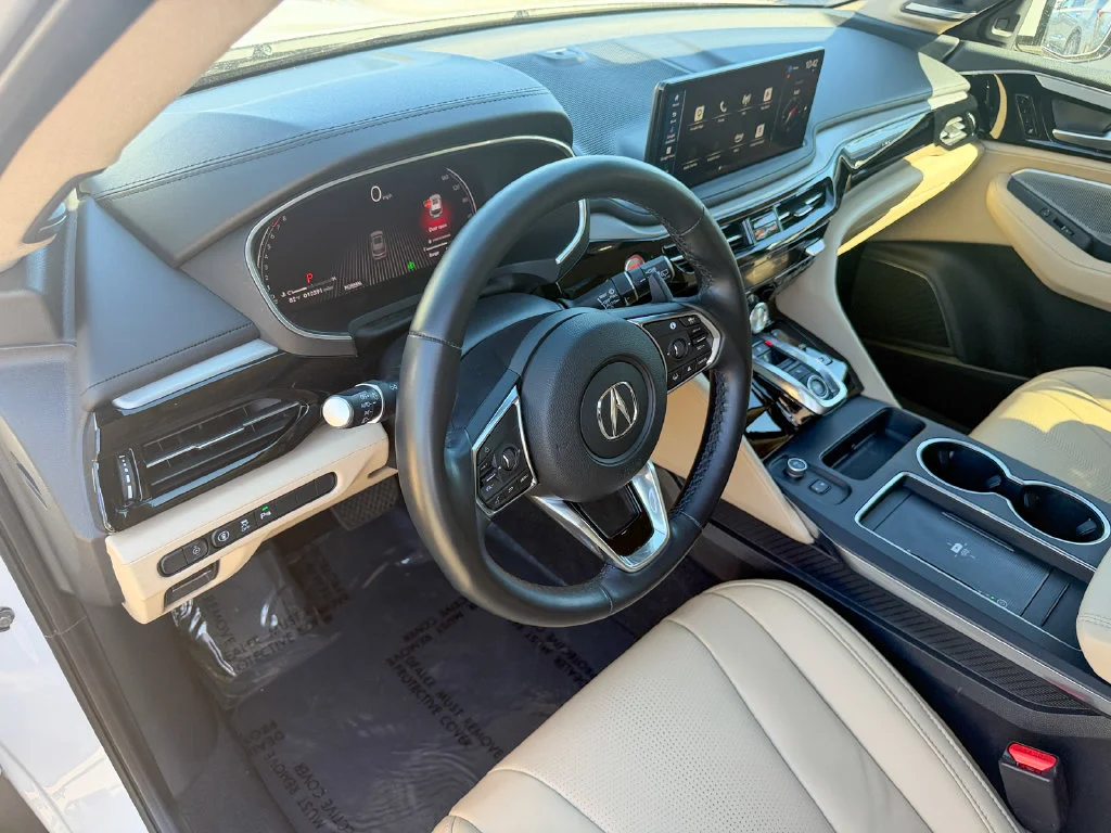 Used 2025 Platinum White Pearl Acura Technology Package image 11