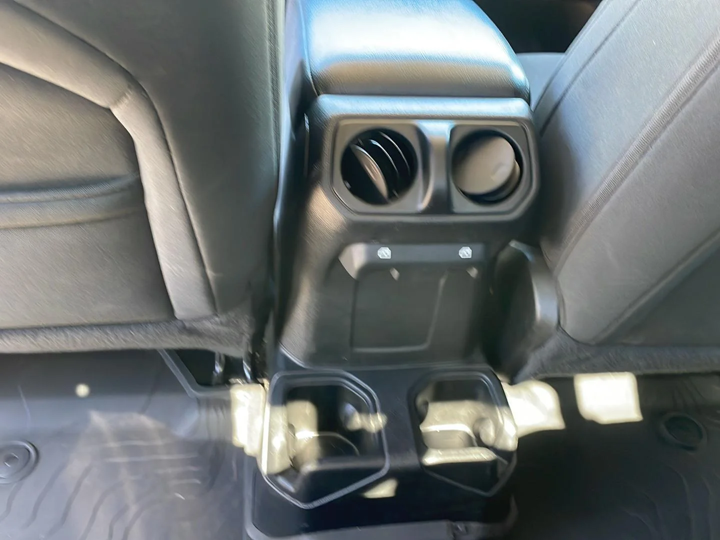 Used 2022 Hydro Blue Pearlcoat Jeep Altitude image 20