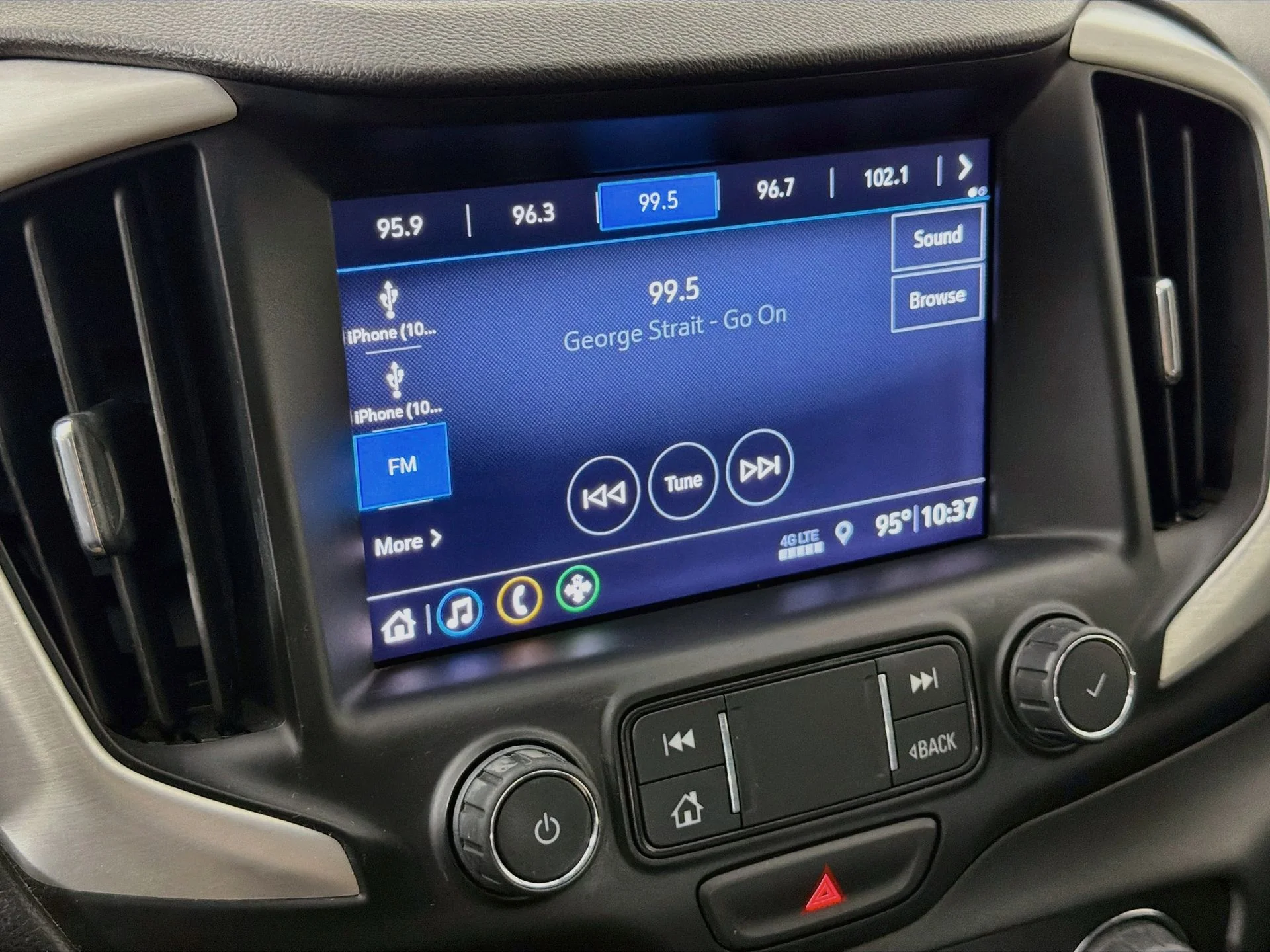 Used 2020 White GMC SLT image 15