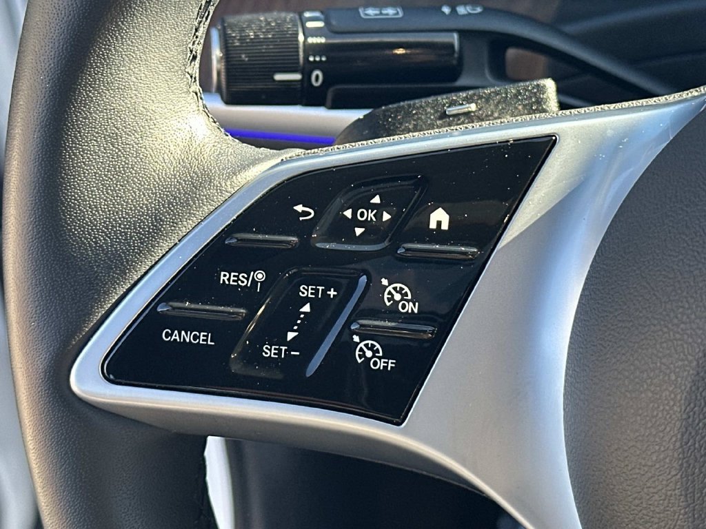 Certified Used 2025  Mercedes-Benz C 300 image 28