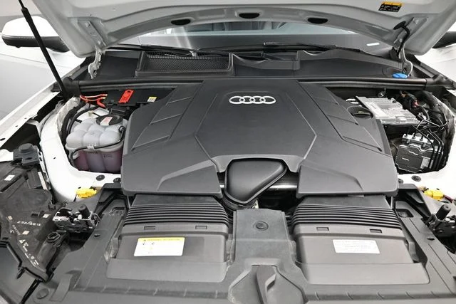 Used 2023 White Audi 55 Premium image 23