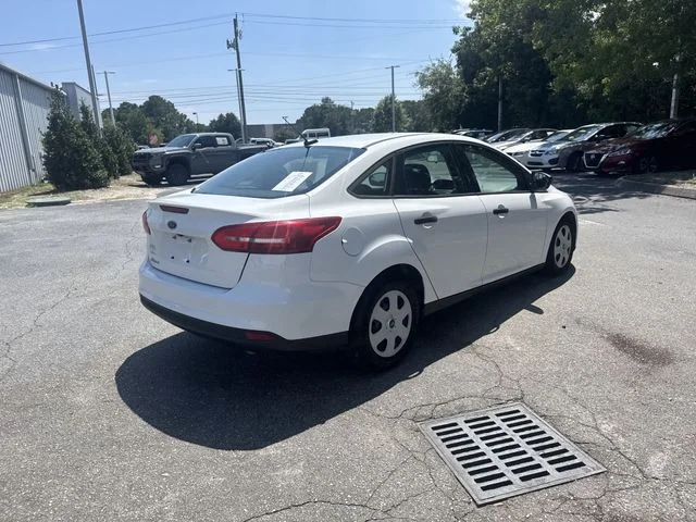 Used 2018 White Ford S image 5