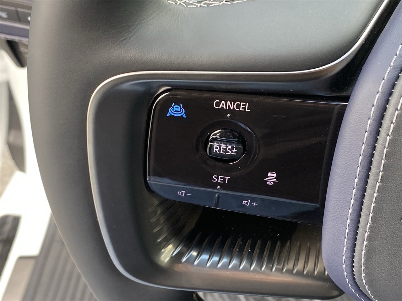 2026 INFINITI QX80 Sport - Photo 33