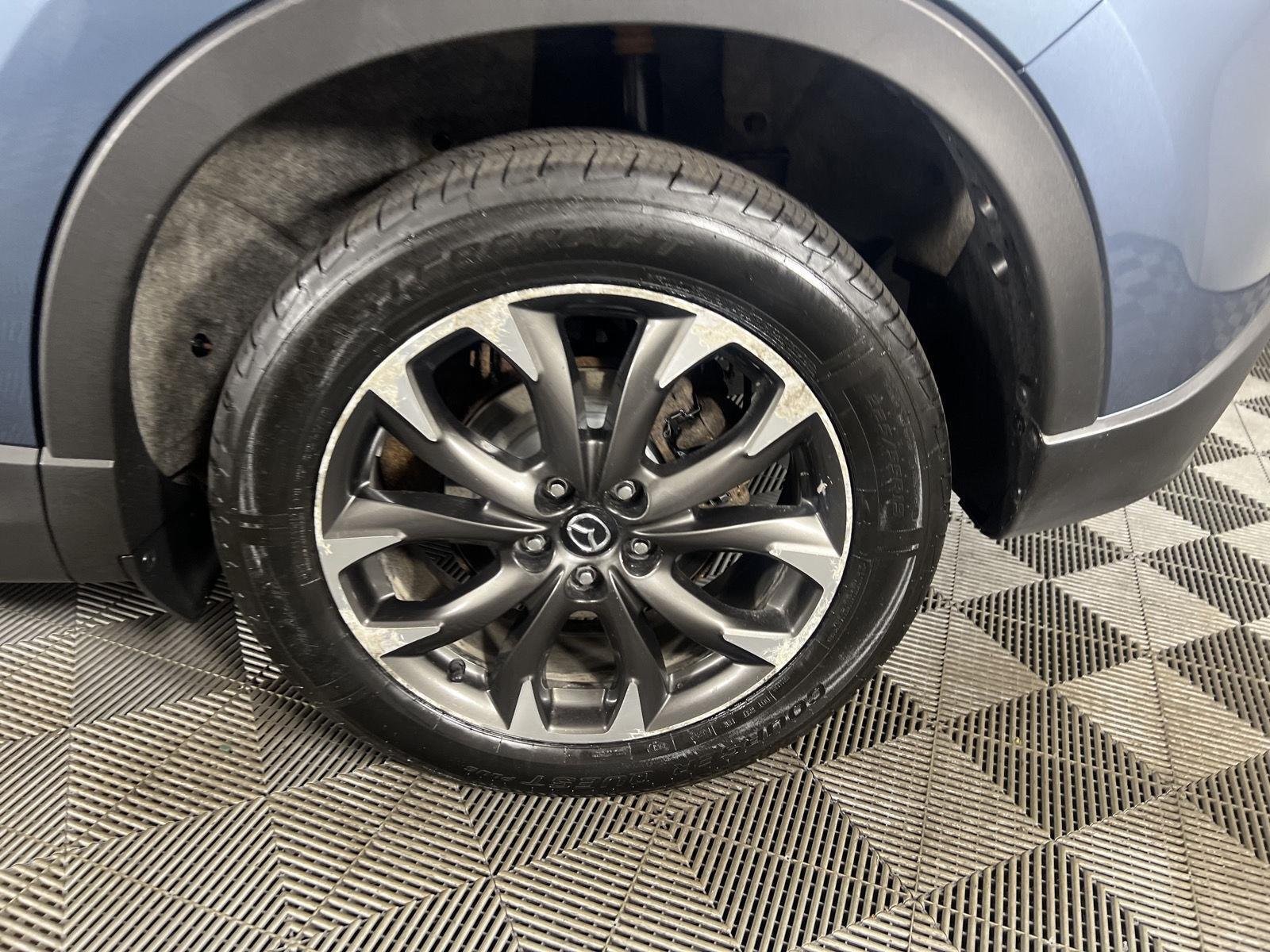 Used 2016 Blue Reflex Mica Mazda Grand Touring image 13