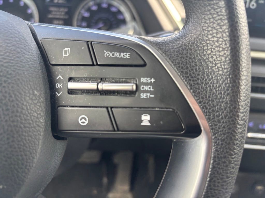 Used 2023 Silver Hyundai SEL image 14