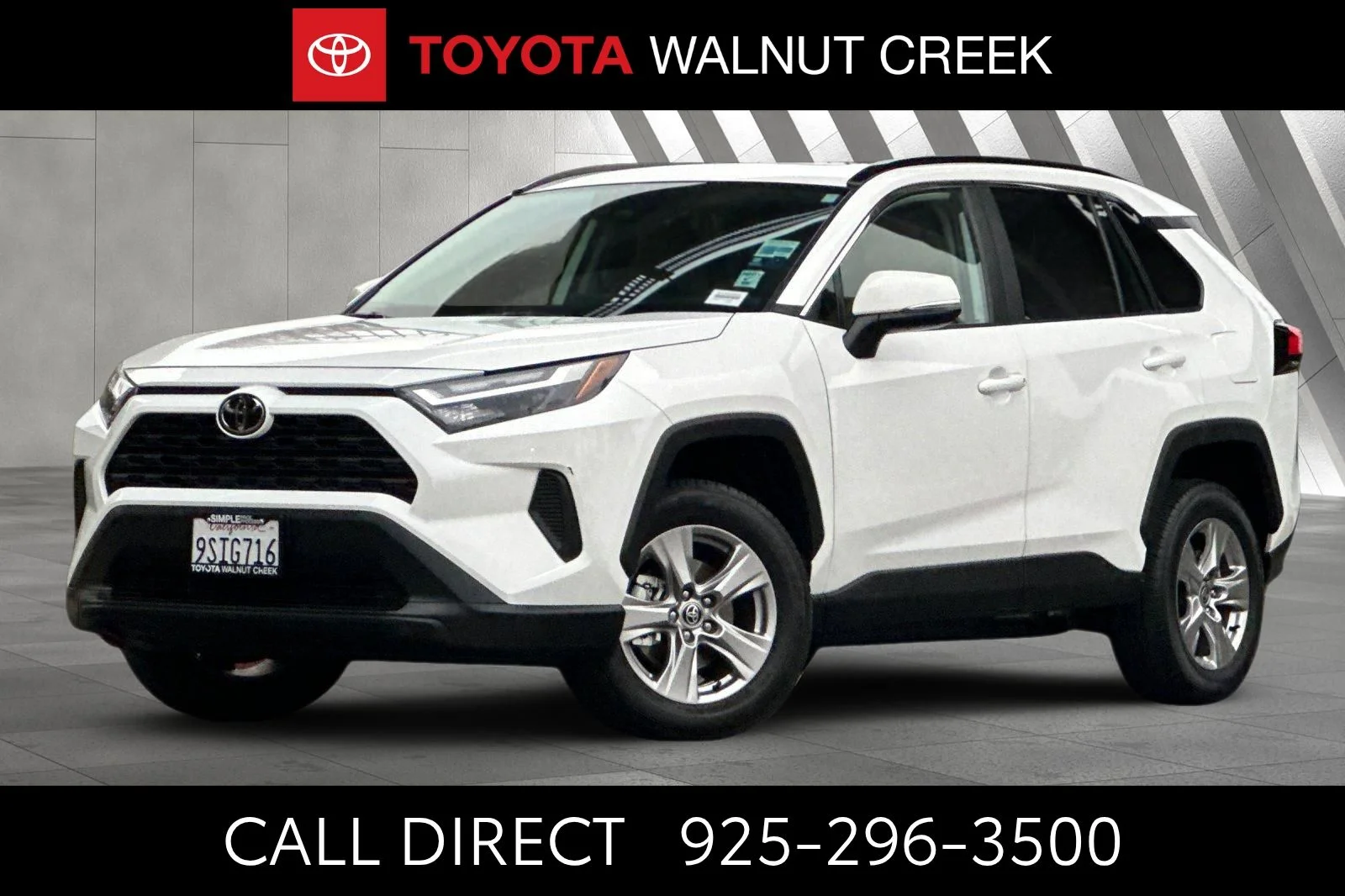 Certified Used 2025 White Toyota XLE image 1