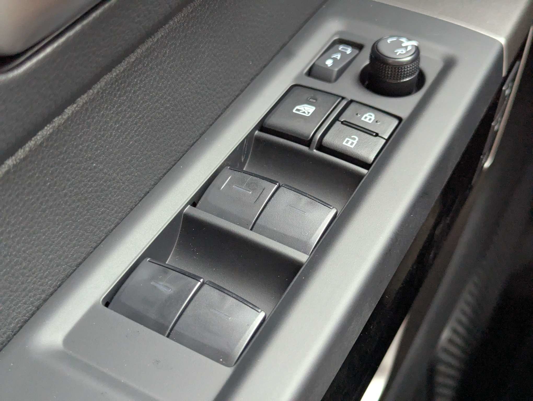 2026 Toyota Tundra Limited - Photo 24