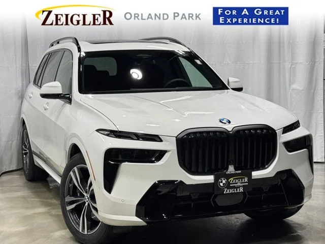 2026 BMW X7 xDrive40i's photo
