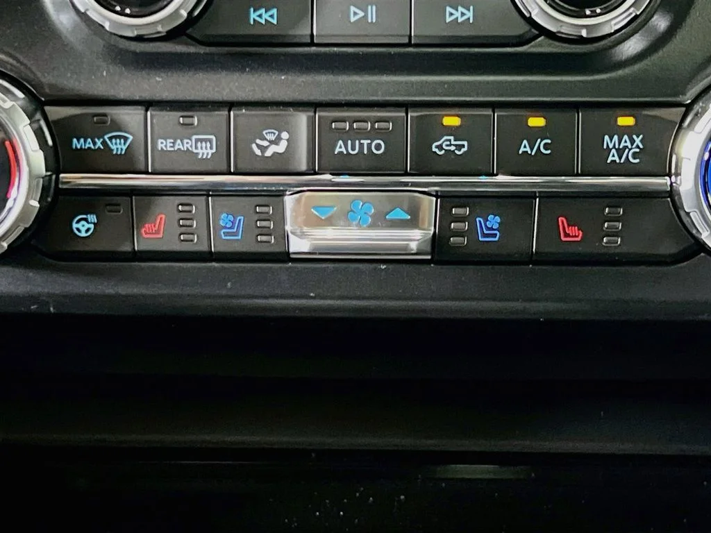 New 2026 Carbonized Gray Metallic Ford Lariat image 24