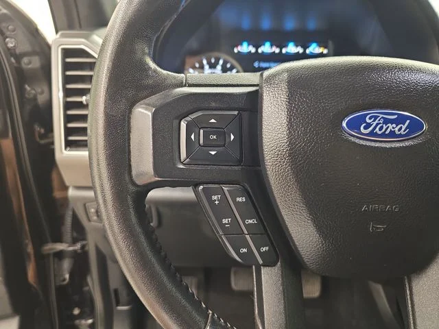 Used 2020 Agate Black Metallic Ford XLT image 30
