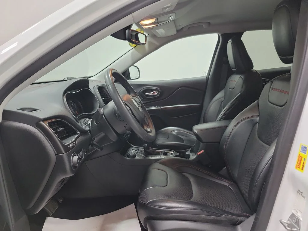 Used 2022 Jeep Cherokee Trailhawk with VIN 1C4PJMBX3ND504099 for sale in Bryan, OH