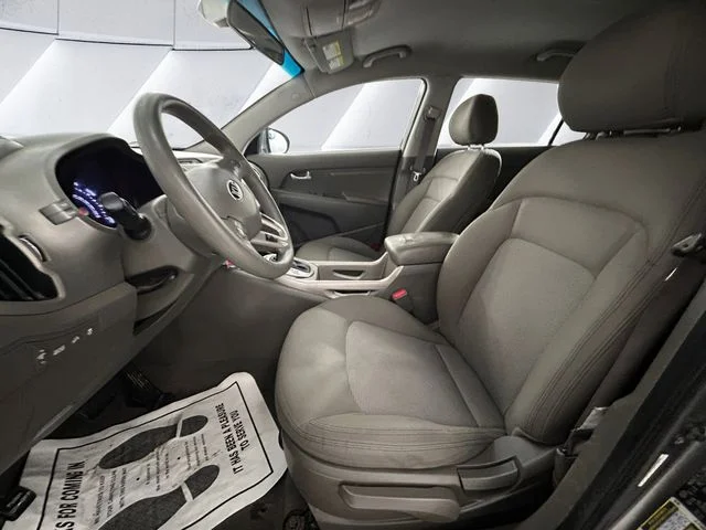 Used 2015 Silver Kia LX image 7