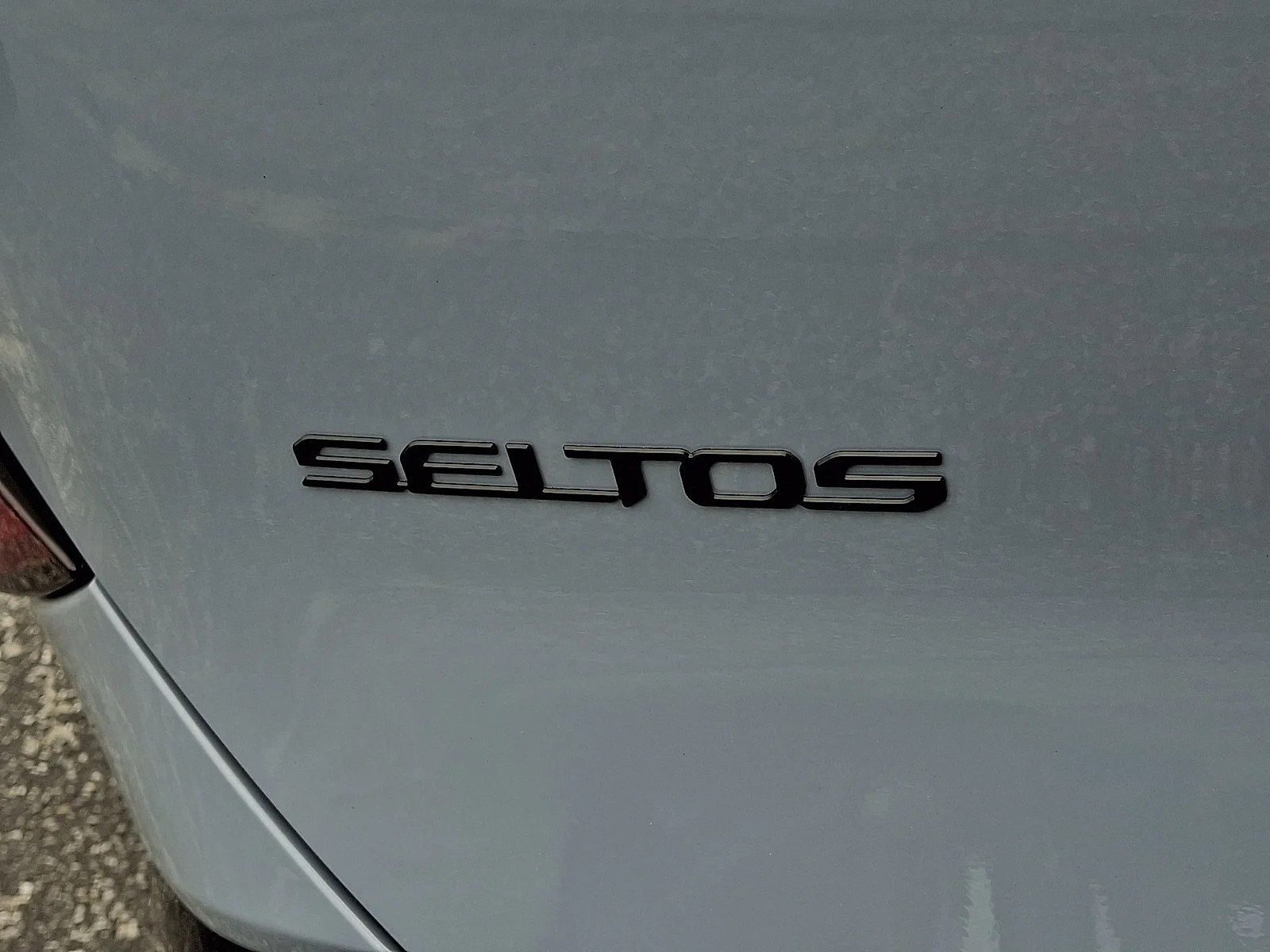 New 2027 Gray Kia X-Line S image 21