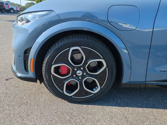 Used 2023 Blue Ford GT image 10
