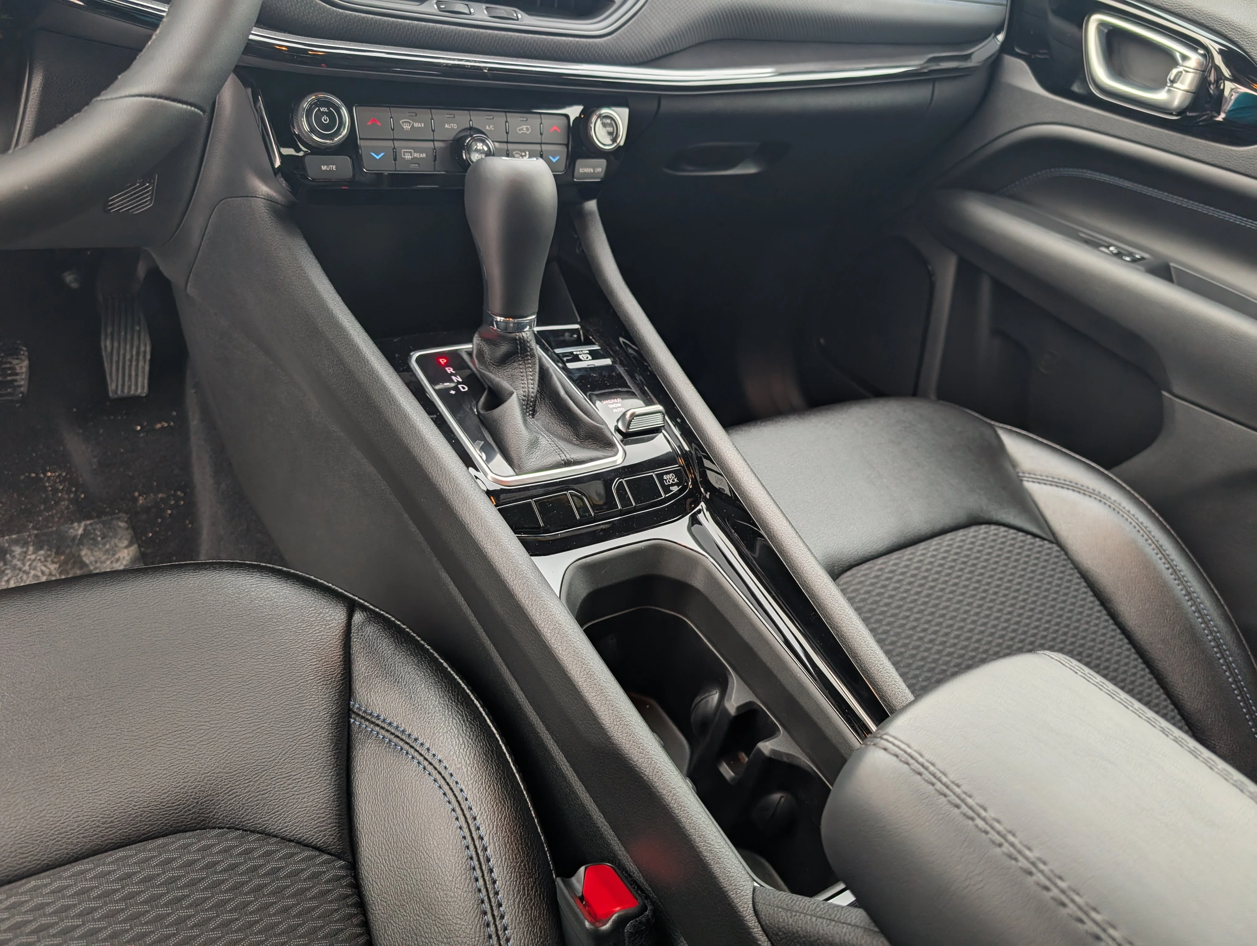 New 2026 Bright White Jeep North image 29