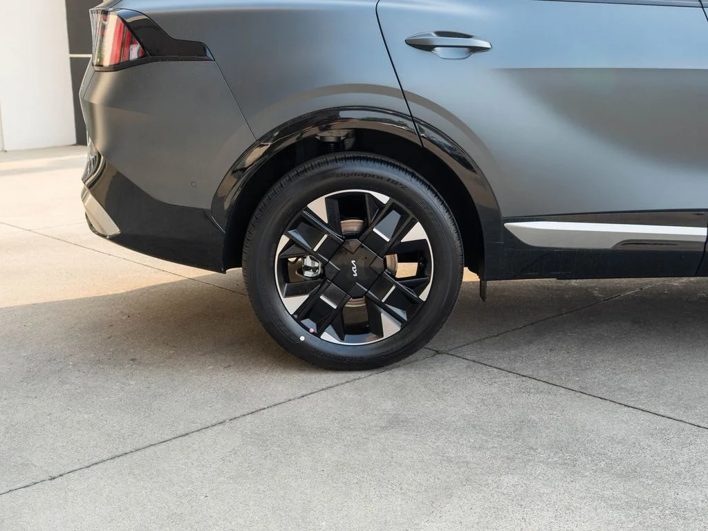 New 2026 Shadow Matte Gray Kia SX Prestige image 34