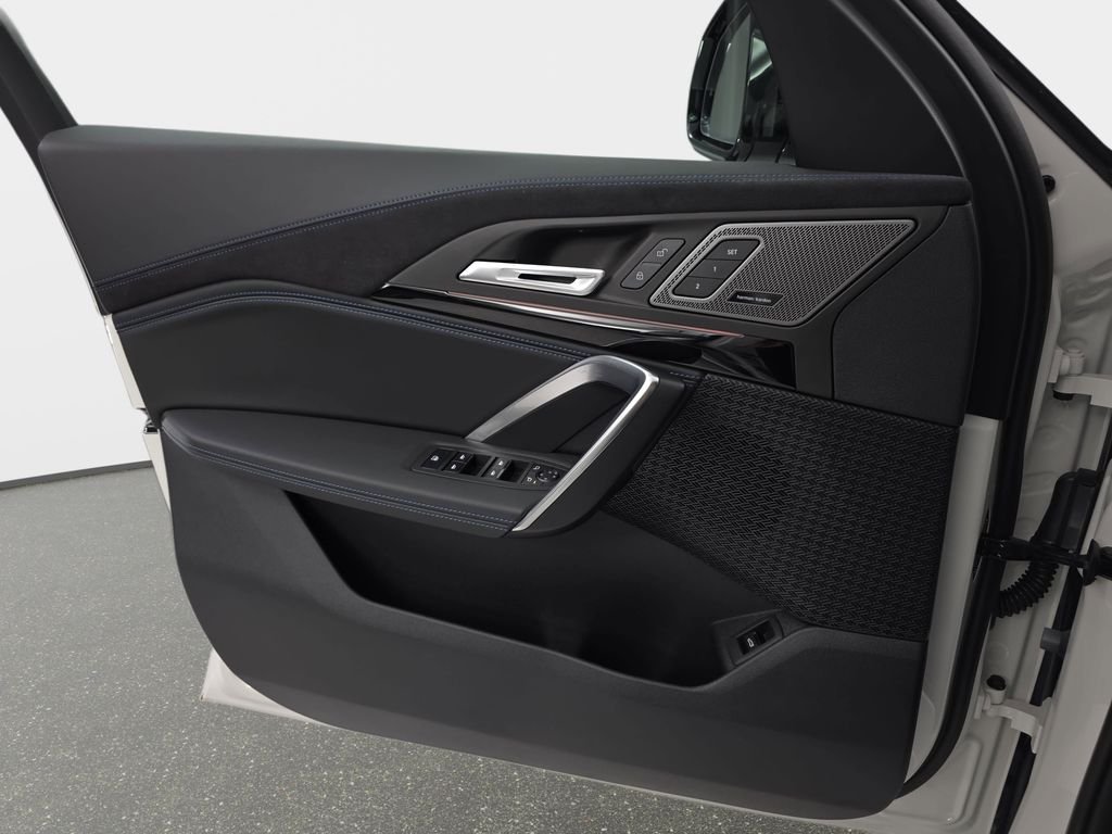 New 2026 Alpine White BMW M35i image 26