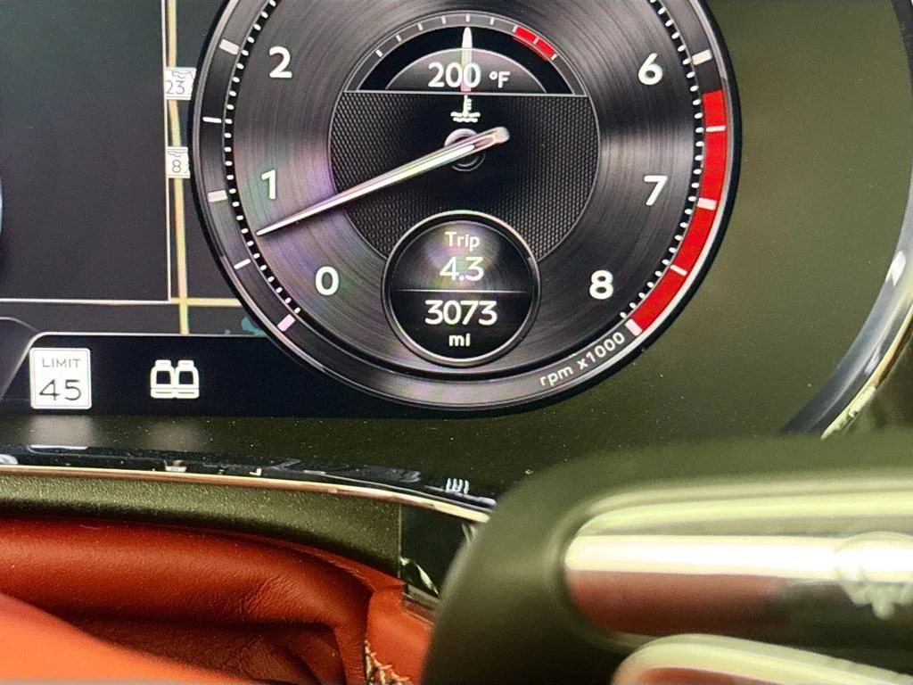 Used 2022  Bentley Speed image 12