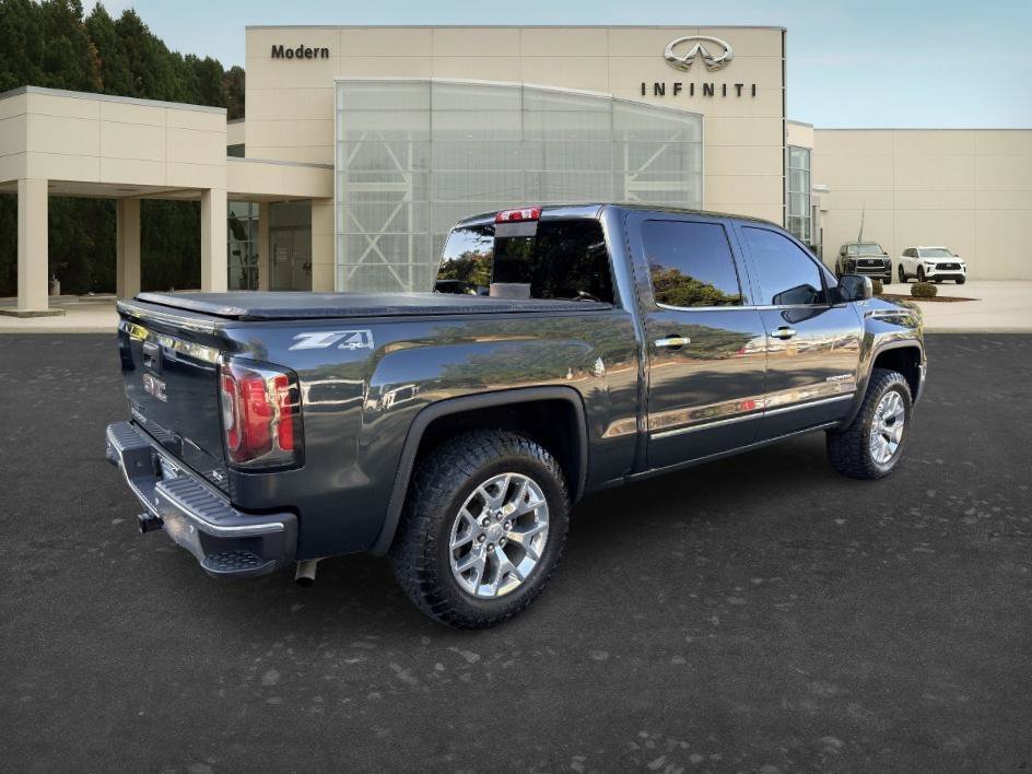 Used 2018 Dark Slate Metallic GMC SLT image 8