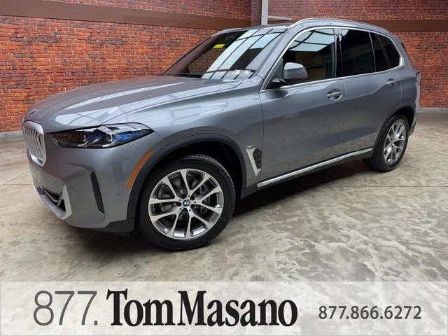 Used 2026 Gray BMW xDrive40i image 1