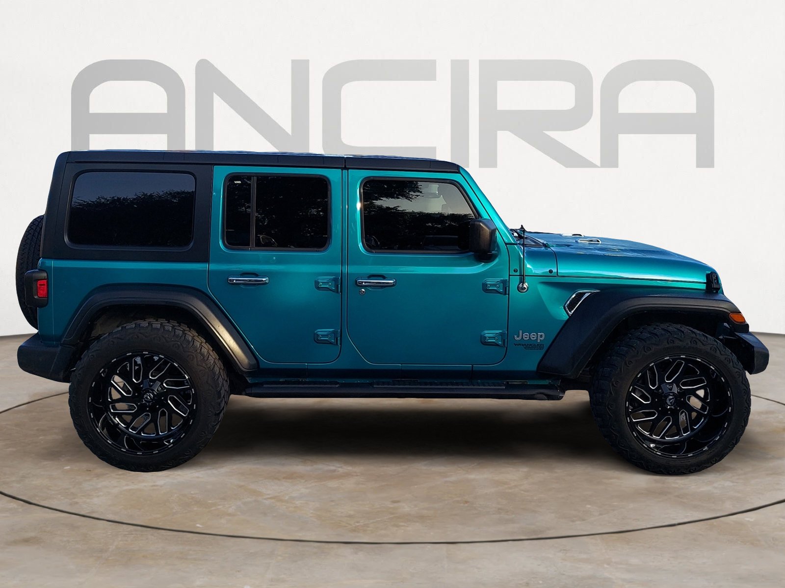 Used 2020 Bikini Pearlcoat Jeep Sport S image 11