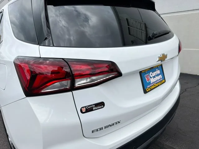 Used 2024 Summit White Chevrolet LT image 29