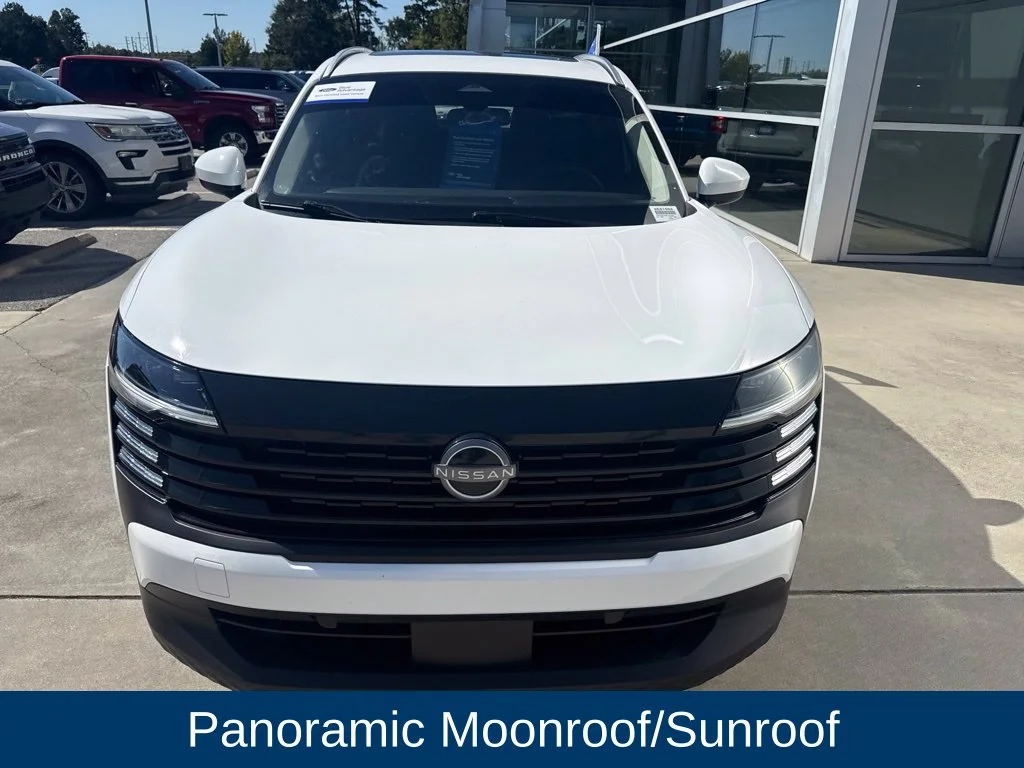 Certified Used 2025 Fresh Powder Nissan SV image 3