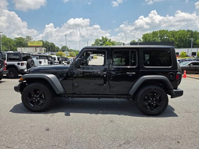 Used 2022 Black Jeep Unlimited Sport Altitude image 4