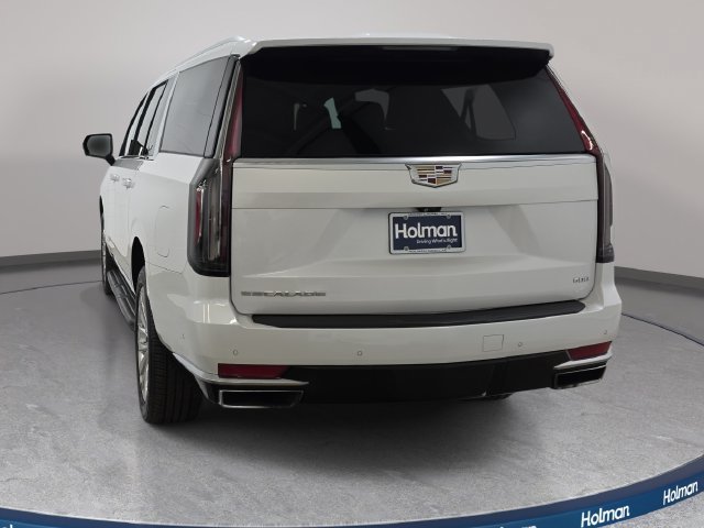 Used 2023 CRYSTAL WHITE TRICOAT Cadillac 4WD Premium Luxury image 7