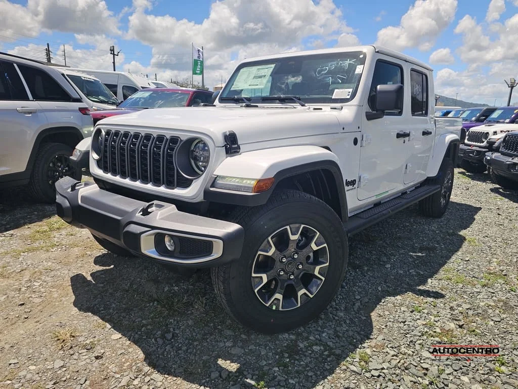 2026 Jeep Gladiator Sahara Auto's photo