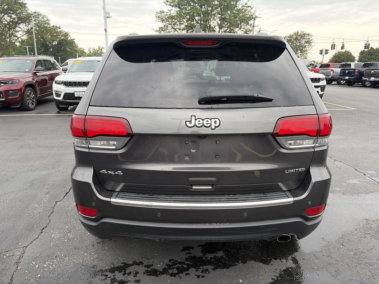Used 2021 Granite Crystal Metallic Clearcoat Jeep Limited image 6