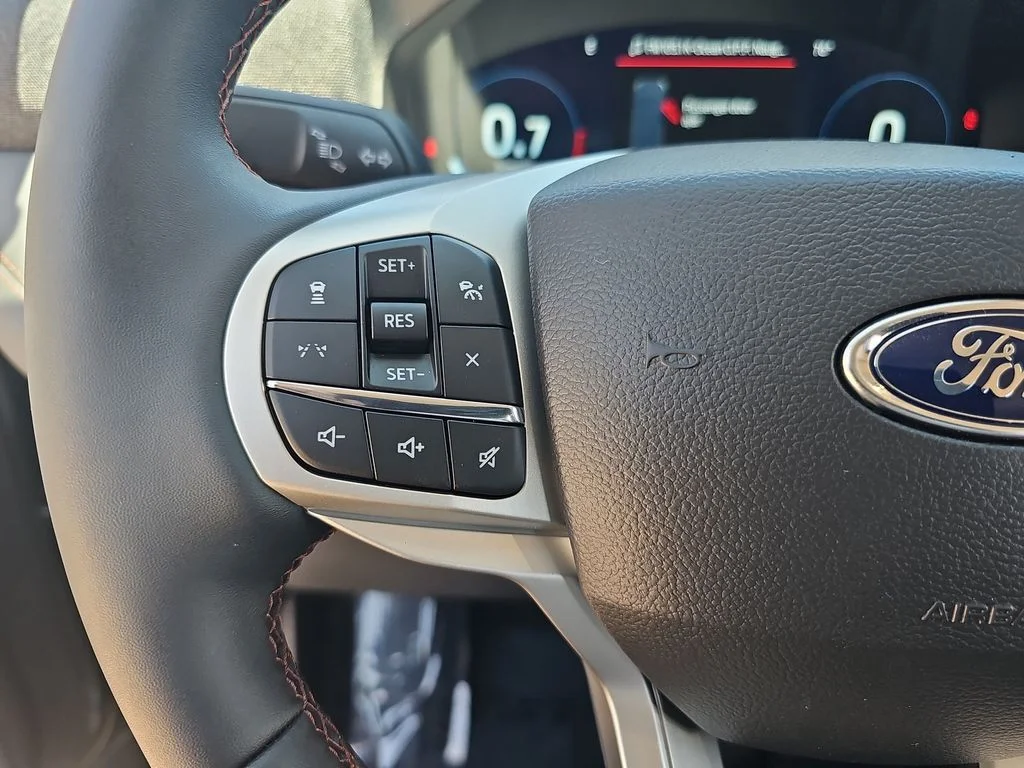 New 2026 Carbonized Gray Metallic Ford Active image 18
