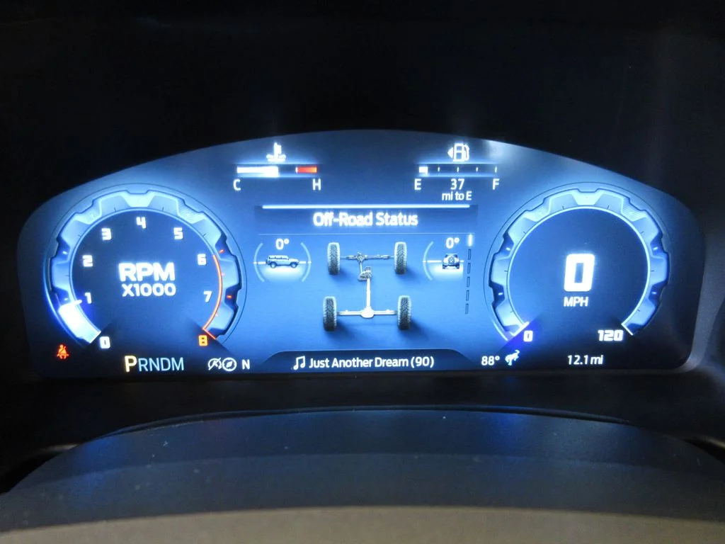 2025 Ford Bronco 4-Door Base - Photo 17