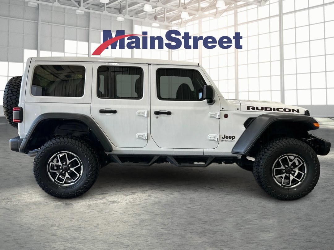 Used 2024 White Jeep Rubicon image 6