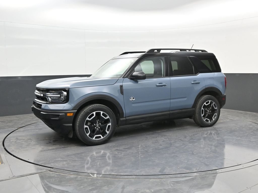 Used 2024 Gray Ford Outer Banks image 4