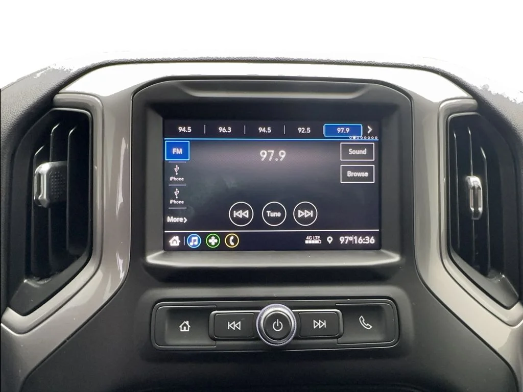 Used 2022 Black Chevrolet Custom image 33
