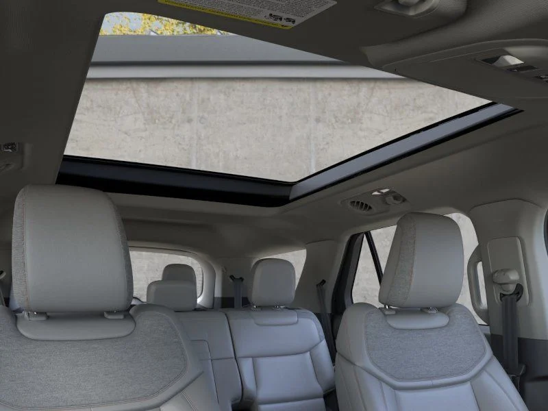 New 2026 Space White Metallic Ford Active image 23
