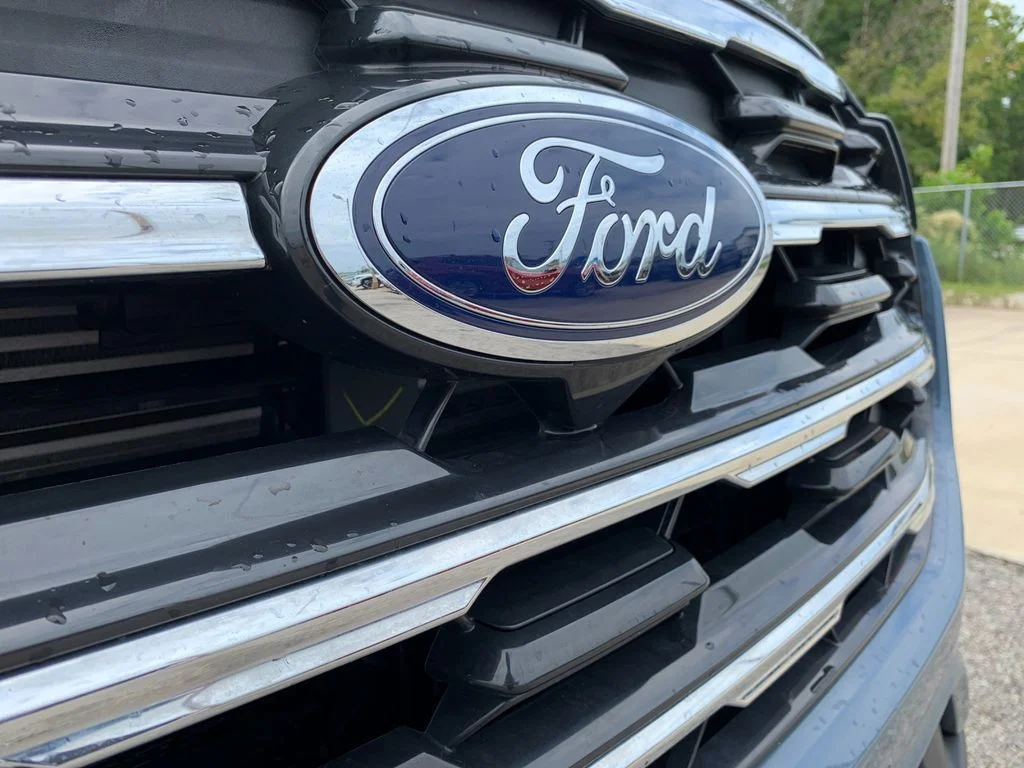 Used 2025 Blue Ford Active image 41