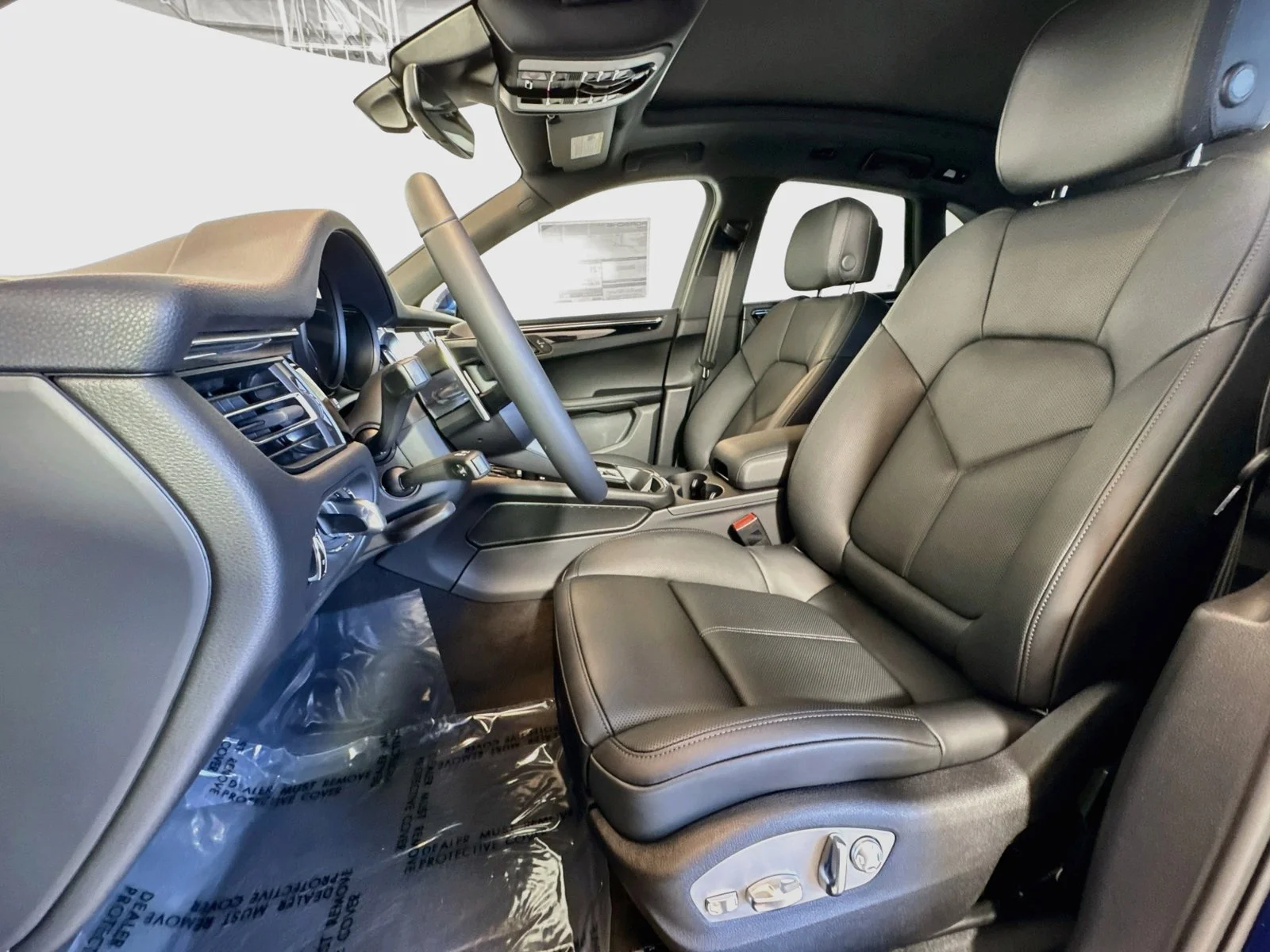New 2026 Gentian Blue Metallic Porsche  image 5
