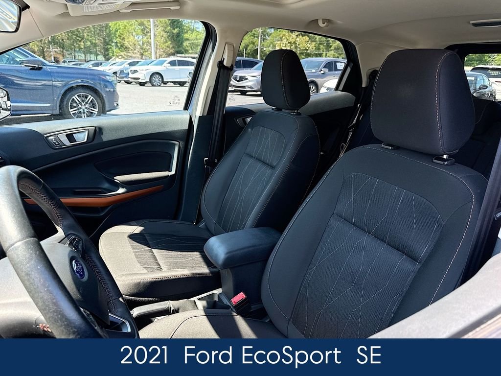 Used 2021 Blue Ford SE image 8