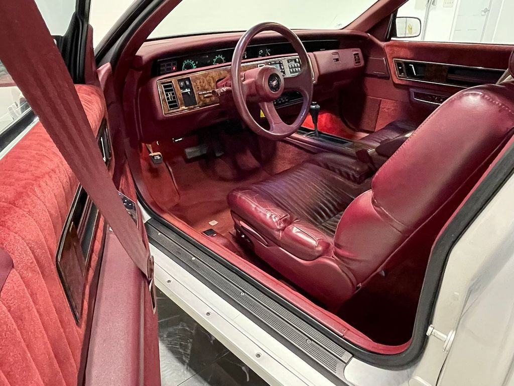 Used 1991  Buick Custom image 87