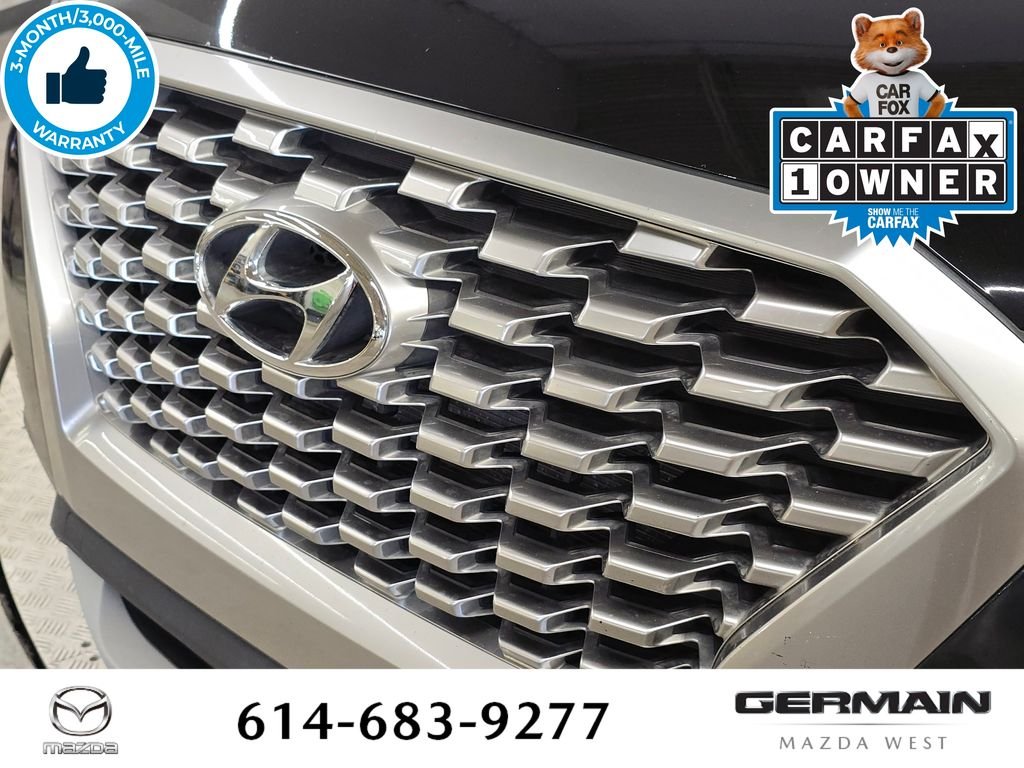 Used 2021 Black Hyundai SE image 14