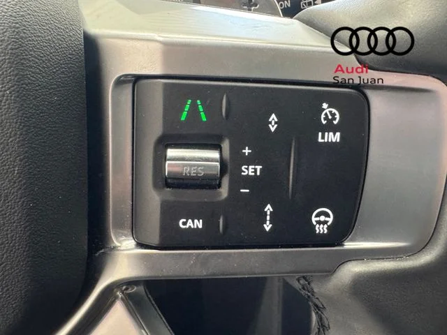 Used 2024 White Land Rover Dynamic SE image 21
