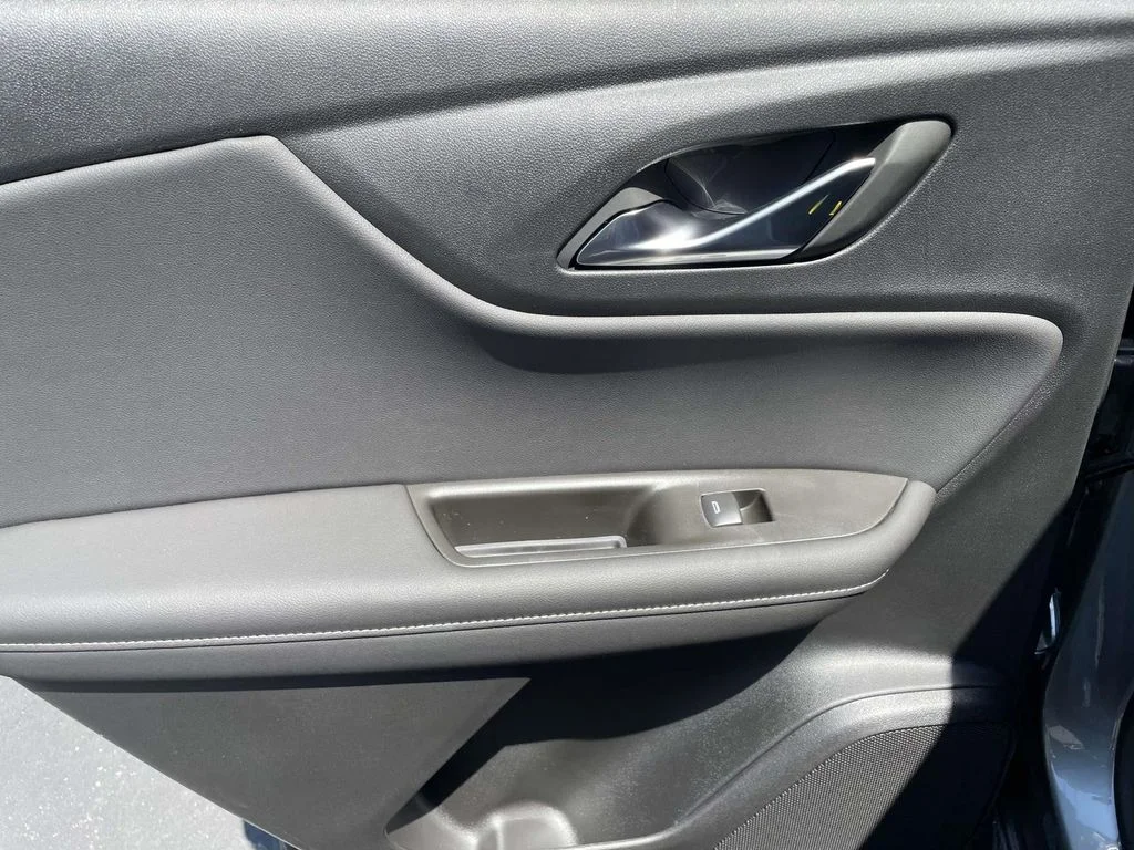 New 2026 Sterling Gray Metallic Chevrolet LT image 14