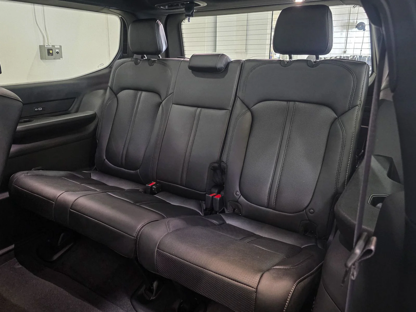 New 2026 High Gloss Black Jeep Limited Reserve image 25